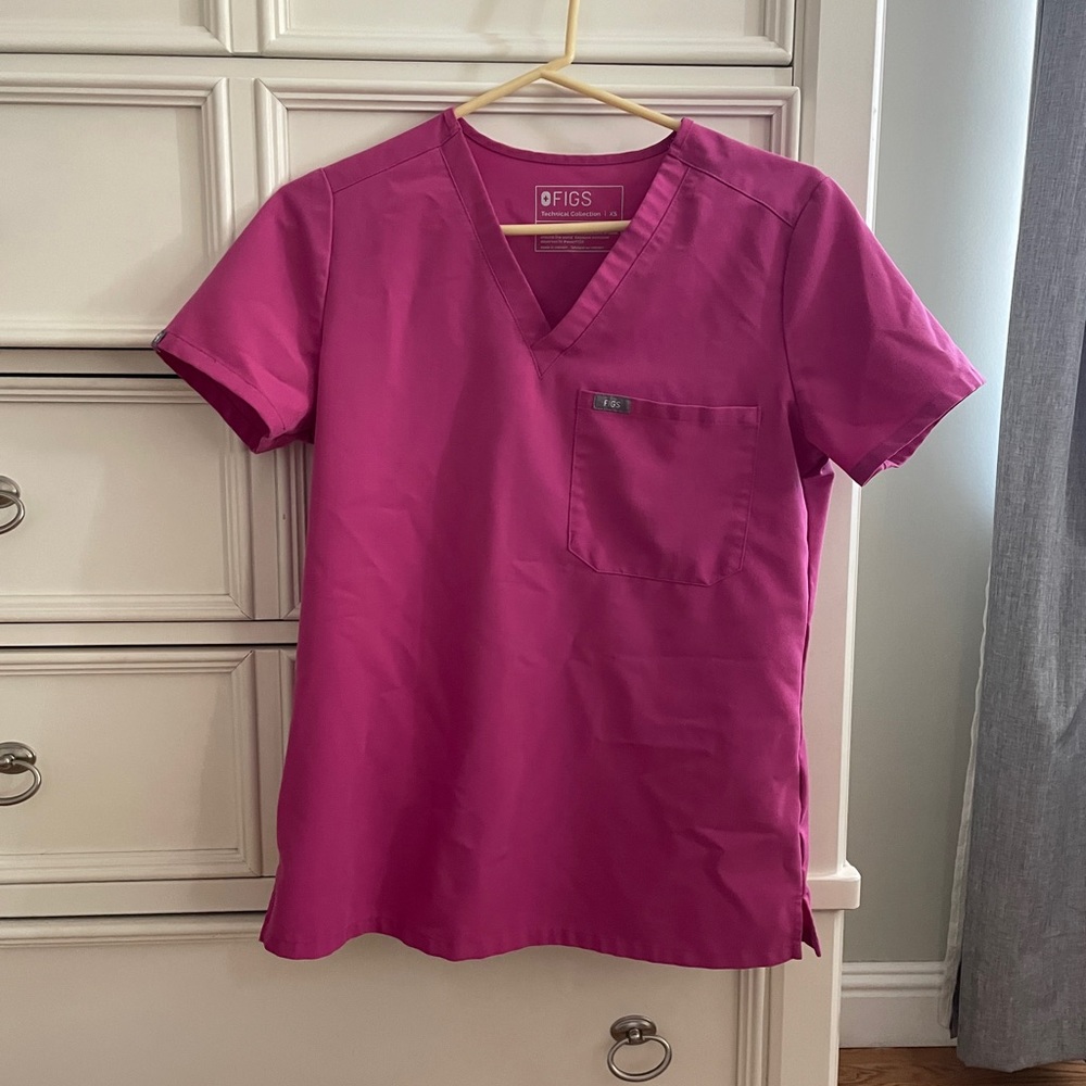 Figs scrub set Electric Orchid great condition!